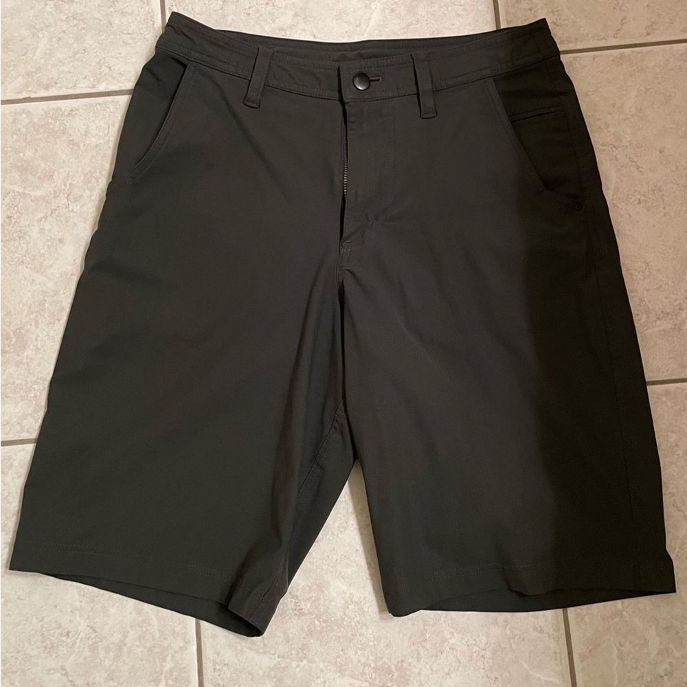 Lululemon Athletica Mens Button Shorts Size 30